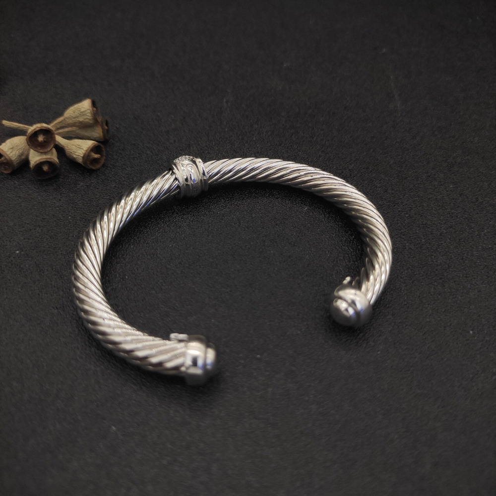 David Yurman 7mm Silver Beaded Black Diamond Bracelet - Picture 7 of 9